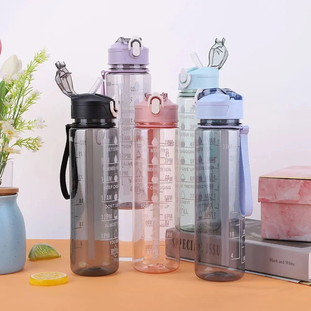 900ml Portable Drinking Cup with Straw & Handle Outdoor Travel Bottle Large Capacity Motivational Drinking Bottle for Boys Girls